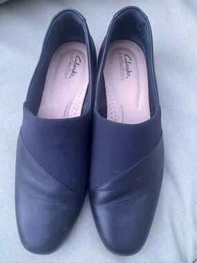 Clarks Collection Navy Slip On Flats Comfort Shoes Women’s 9